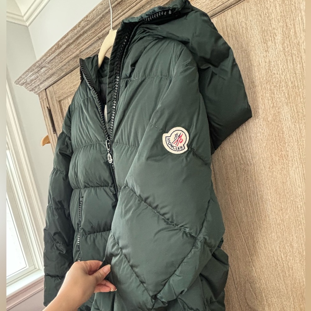 Moncler down jacket - Picture 4 of 10